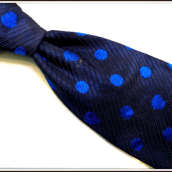 GIANNI VERSACE ITALIAN DESIGNER MEN SILK TIE